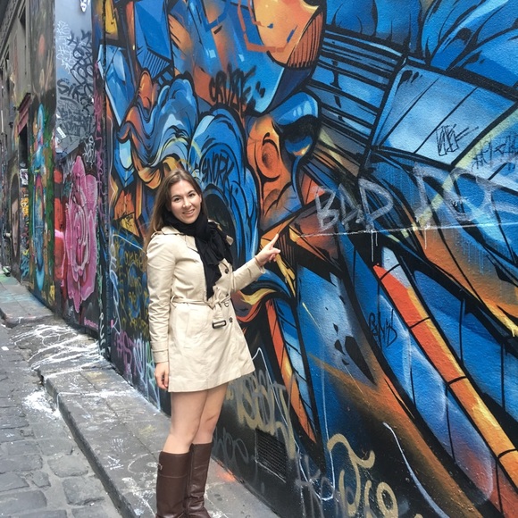 Meet your Posher, Audrey - Picture 2 of 4